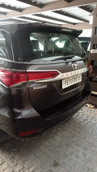 Toyota Fortuner 2.8L 4X2 AT