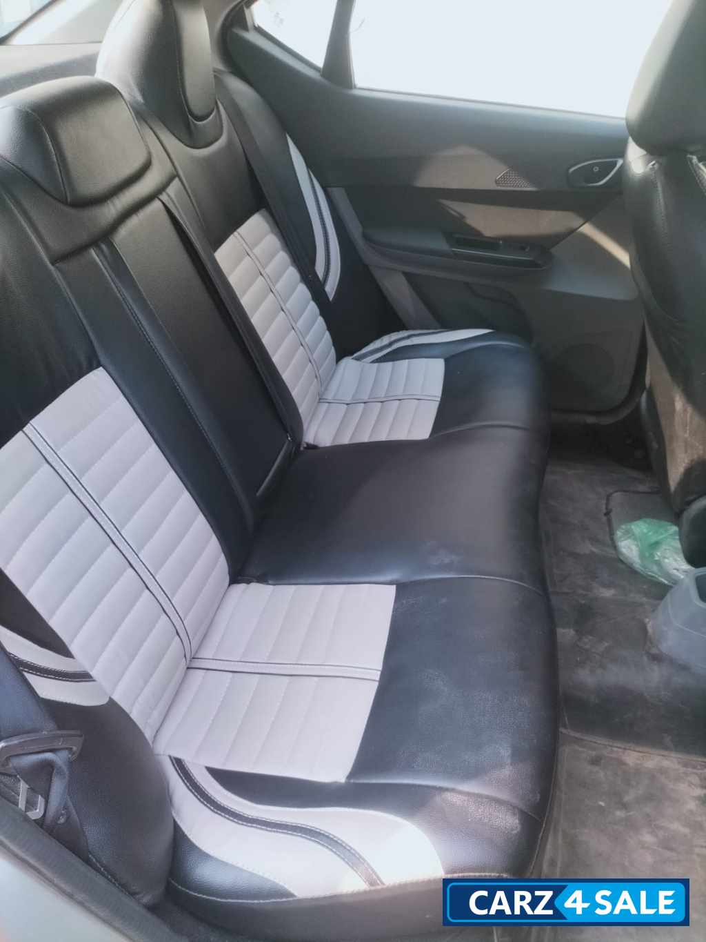 Roman Selver Tata Tigor XZ