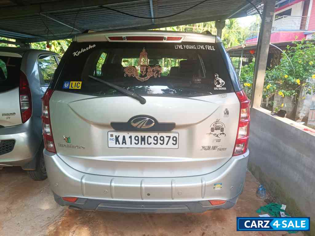 Silver Mahindra XUV 500 xuv 500