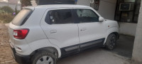 White Maruti Suzuki S-Presso Vxi petrol