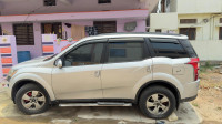Mahindra XUV 500 W8
