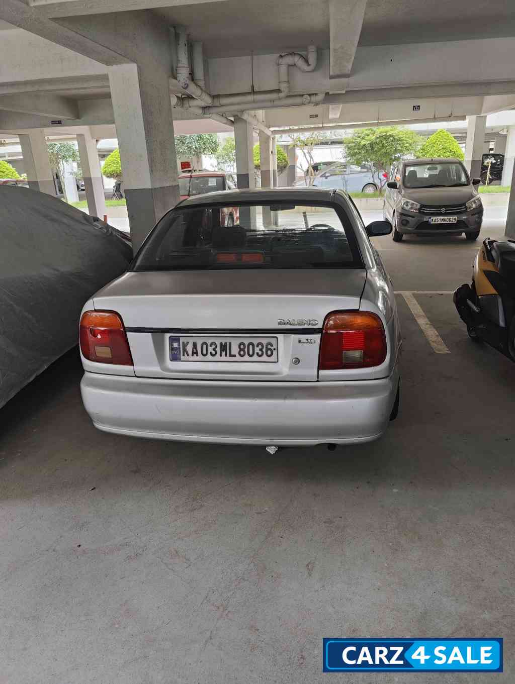 Silver Maruti Suzuki Baleno LXI