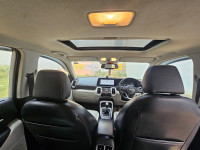 Glacier White Pearl Kia Sonet