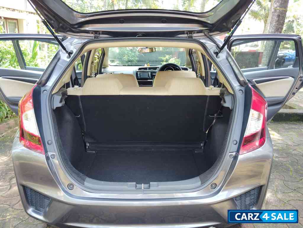 Modernstee Honda Jazz v