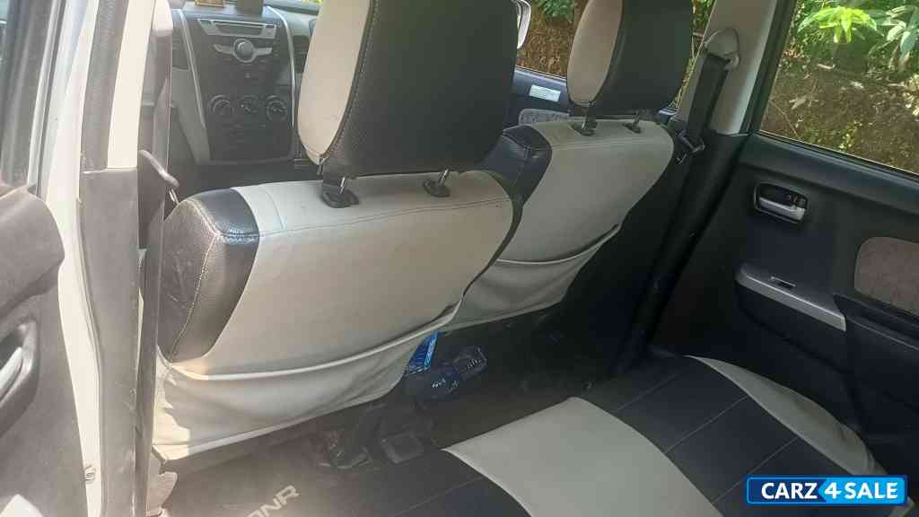 Sliver Maruti Suzuki Wagon R VXI PLUS O AMT