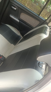 Sliver Maruti Suzuki Wagon R VXI PLUS O AMT