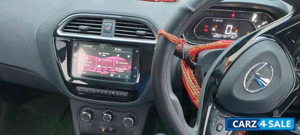 White Tata Tiago NRG XZ Automatic White Tata Tiago NRG XZ Automatic