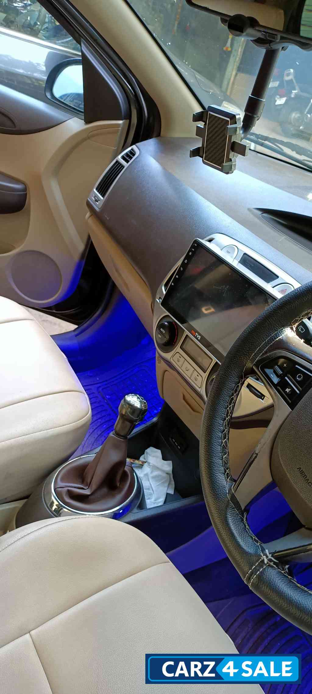 Hyundai i20 Asta with Sunroof