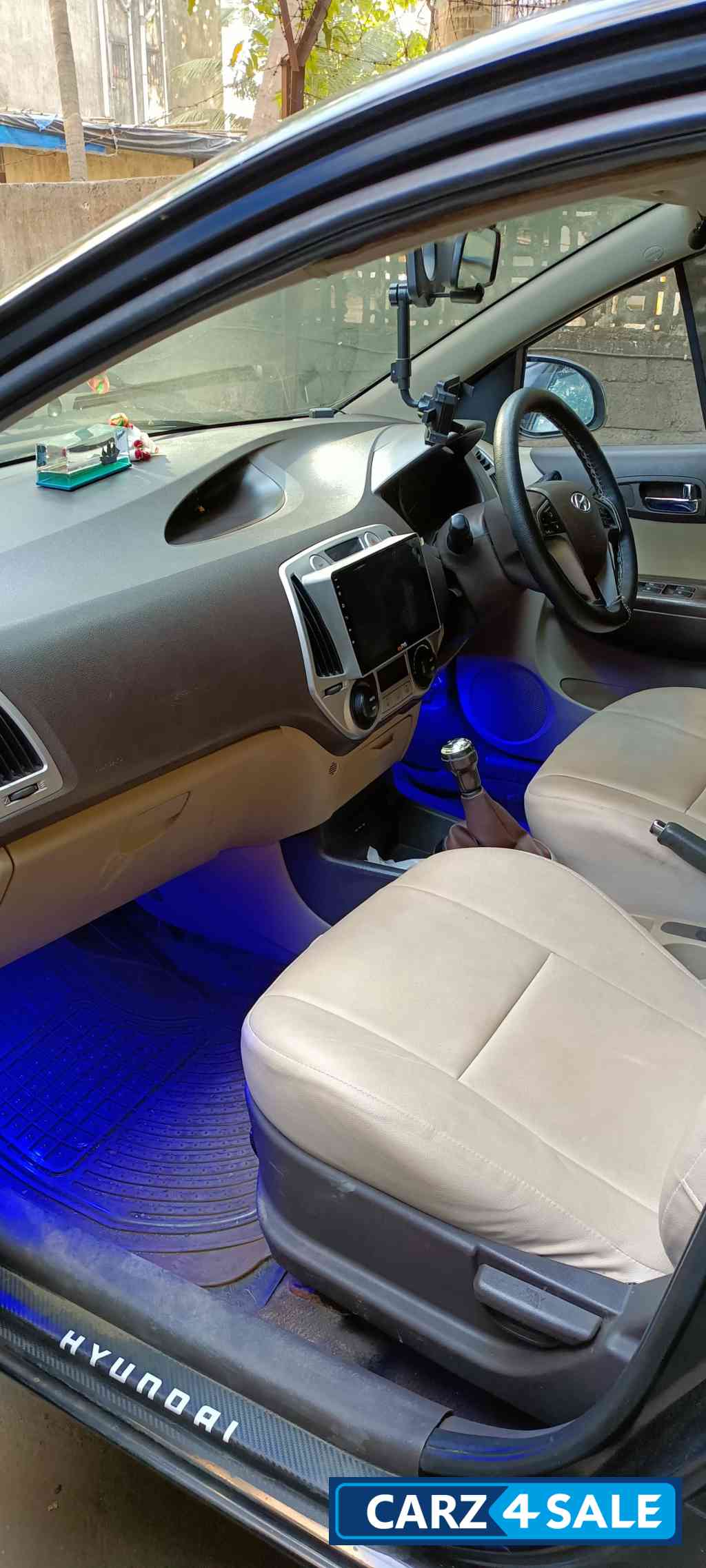 Hyundai i20 Asta with Sunroof