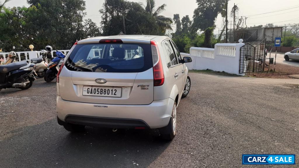 Moondust Silver Ford Figo Diesel 1.4 EXI TDCI DURATORQ Moondust Silver Ford Figo Diesel 1.4 EXI TDCI DURATORQ