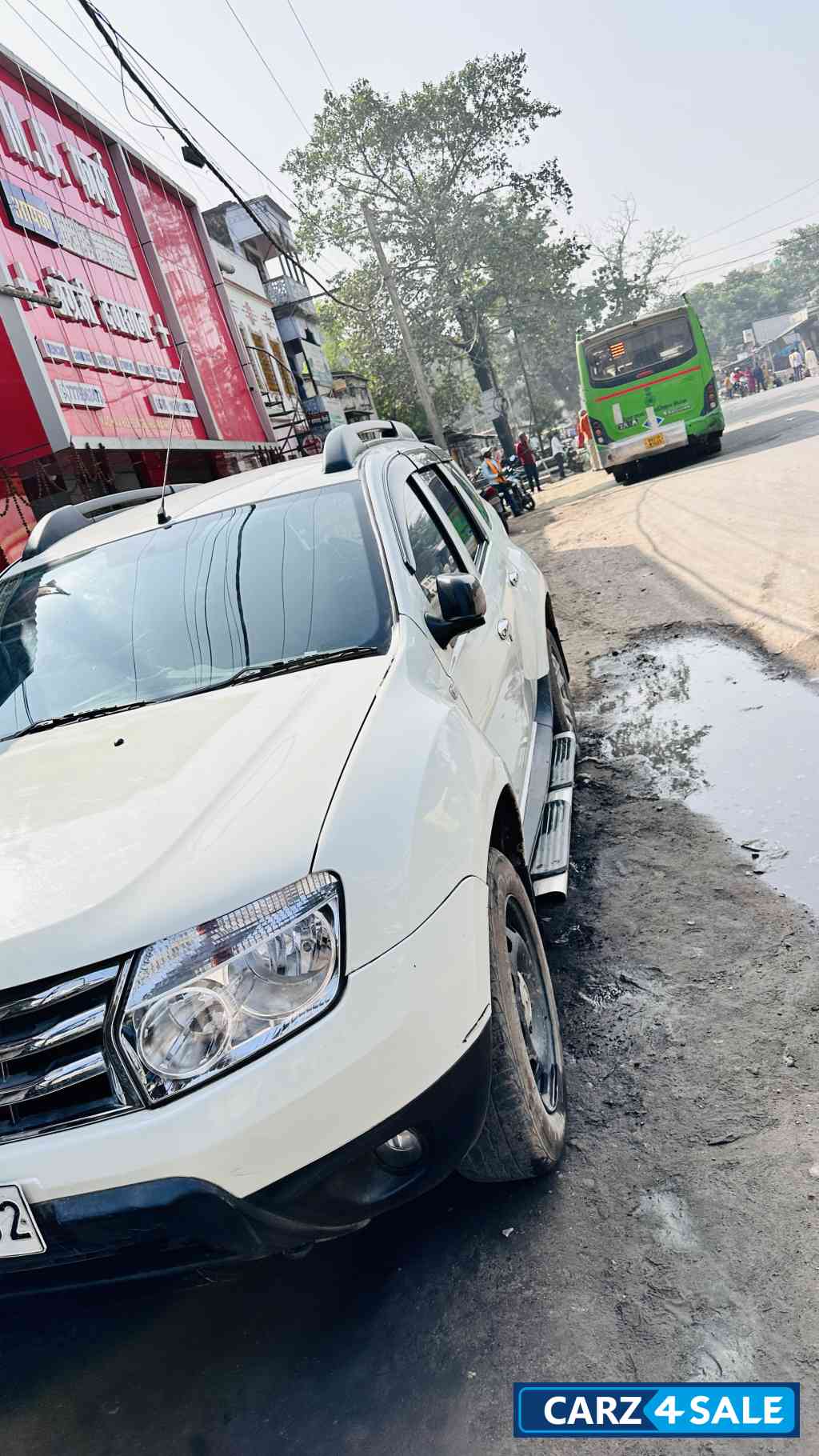 White Renault Duster Rxl Petrol
