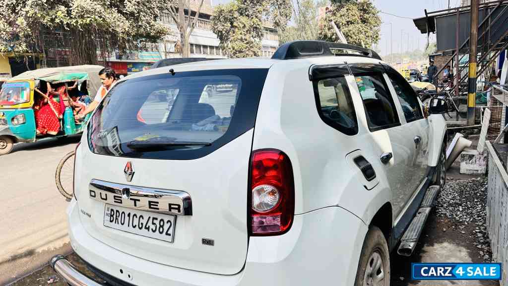 White Renault Duster Rxl Petrol