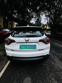 White Mahindra XUV400 Long range