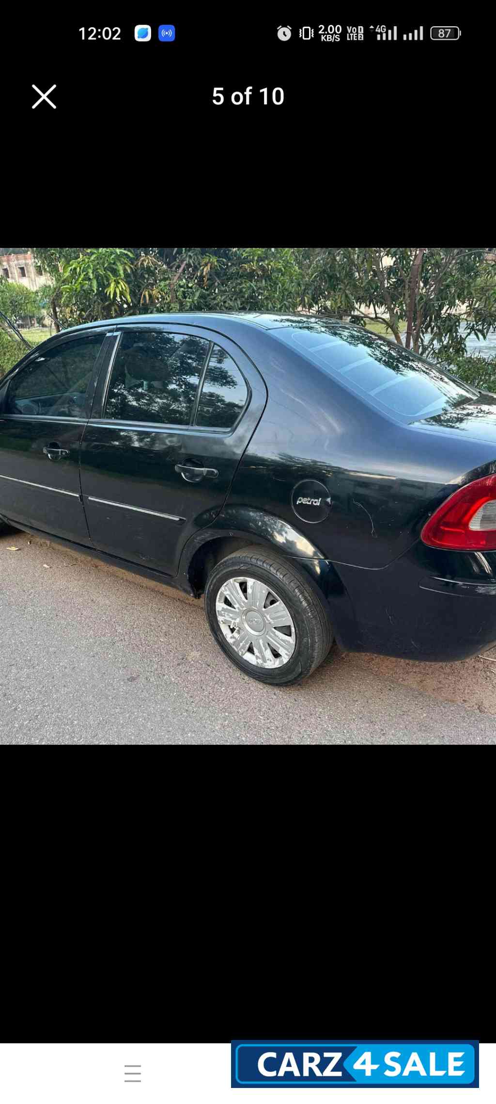 Black Ford Fiesta Exi 1.6