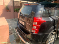 Mahindra XUV 500 W8
