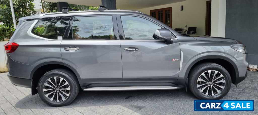 Metal Ash MG Gloster SAVVY 4x4 Diesel