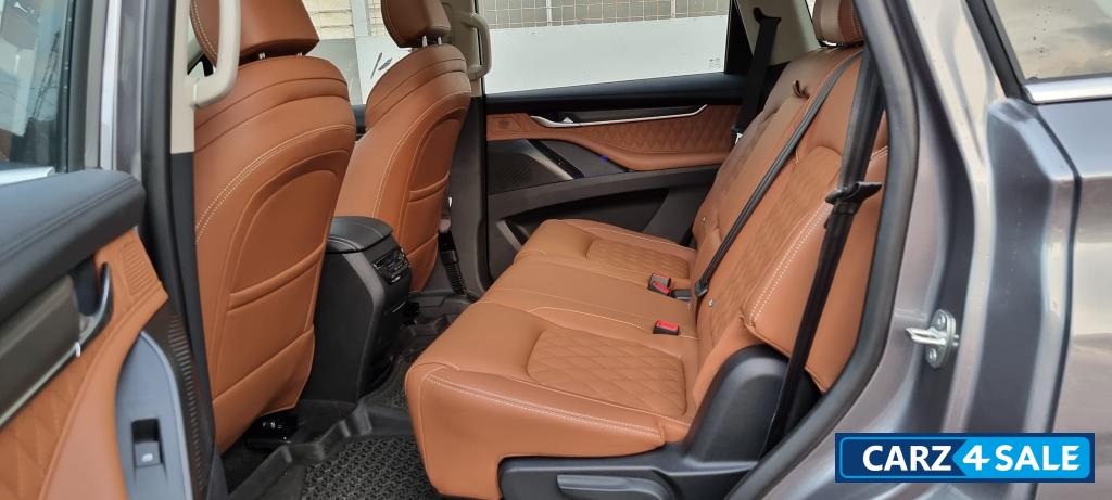 Metal Ash MG Gloster SAVVY 4x4 Diesel