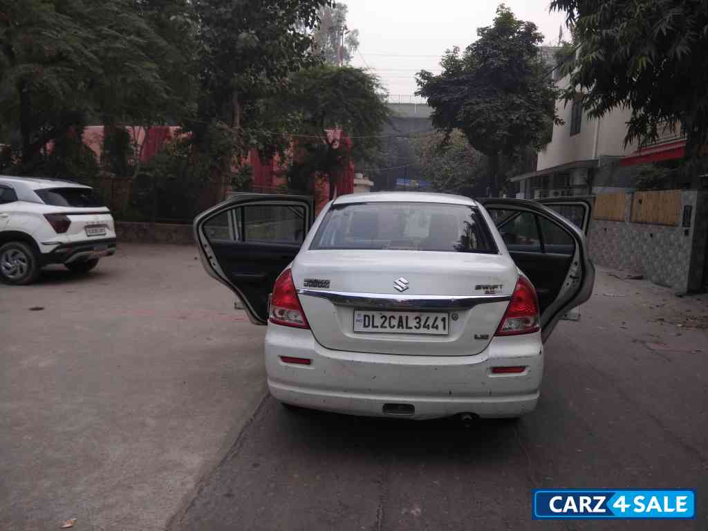 White Maruti Suzuki Dzire Swift dzire