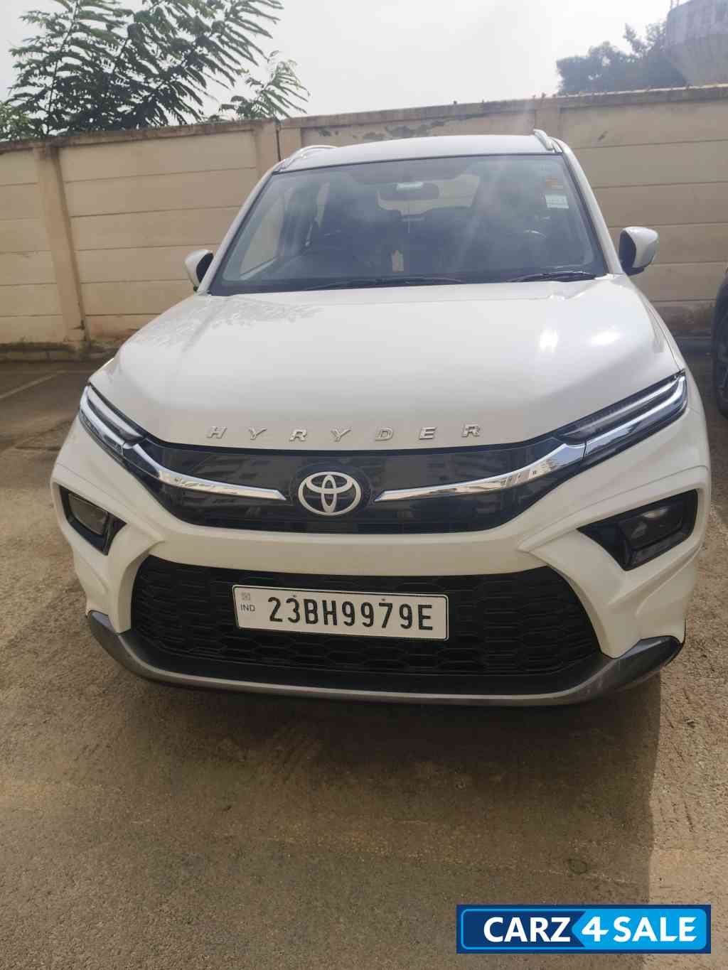 Toyota Urban Cruiser Hyryder S CNG