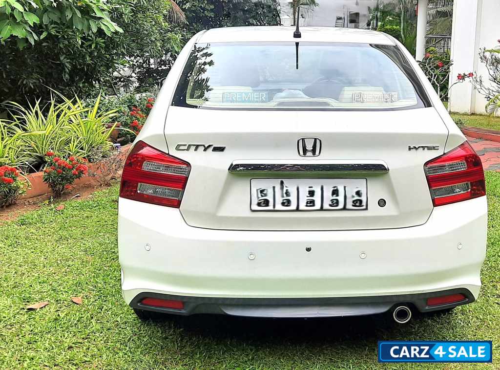 Tafeta White Honda City V MT