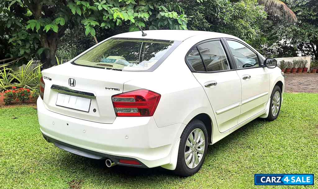 Tafeta White Honda City V MT
