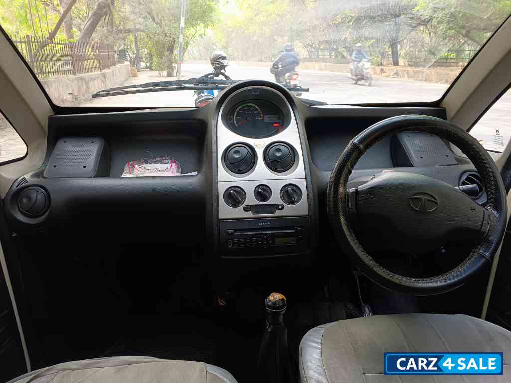White Tata Nano CX