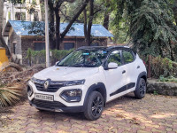 Black And White Renault Kwid Climber AMT (O) Dual Tone