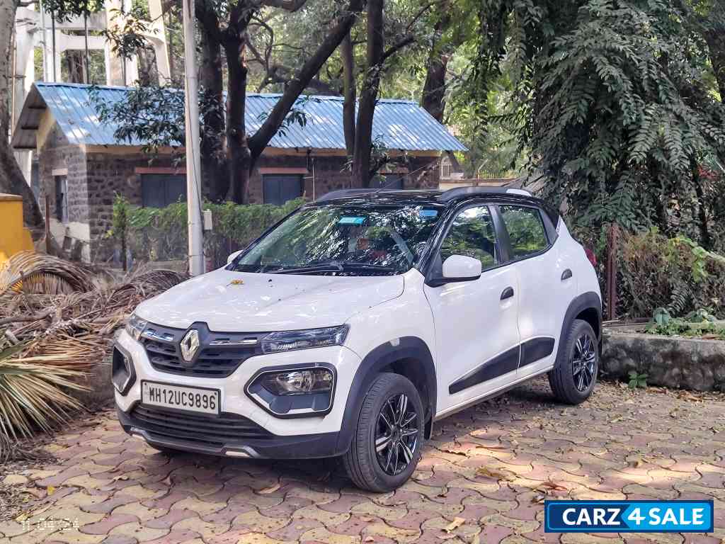 Black And White Renault Kwid Climber AMT (O) Dual Tone