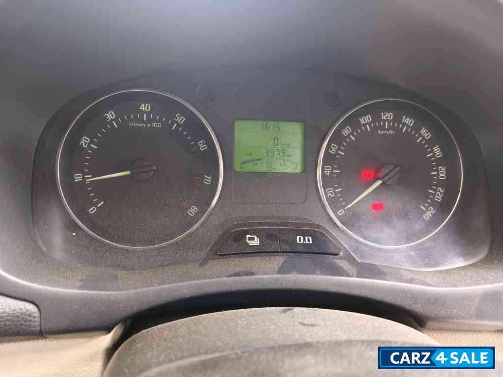 Red Skoda Fabia 1.6L