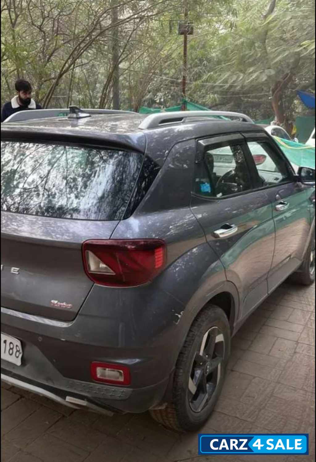 Hyundai Venue sx + dct