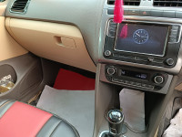 Candy White Volkswagen Vento Highline