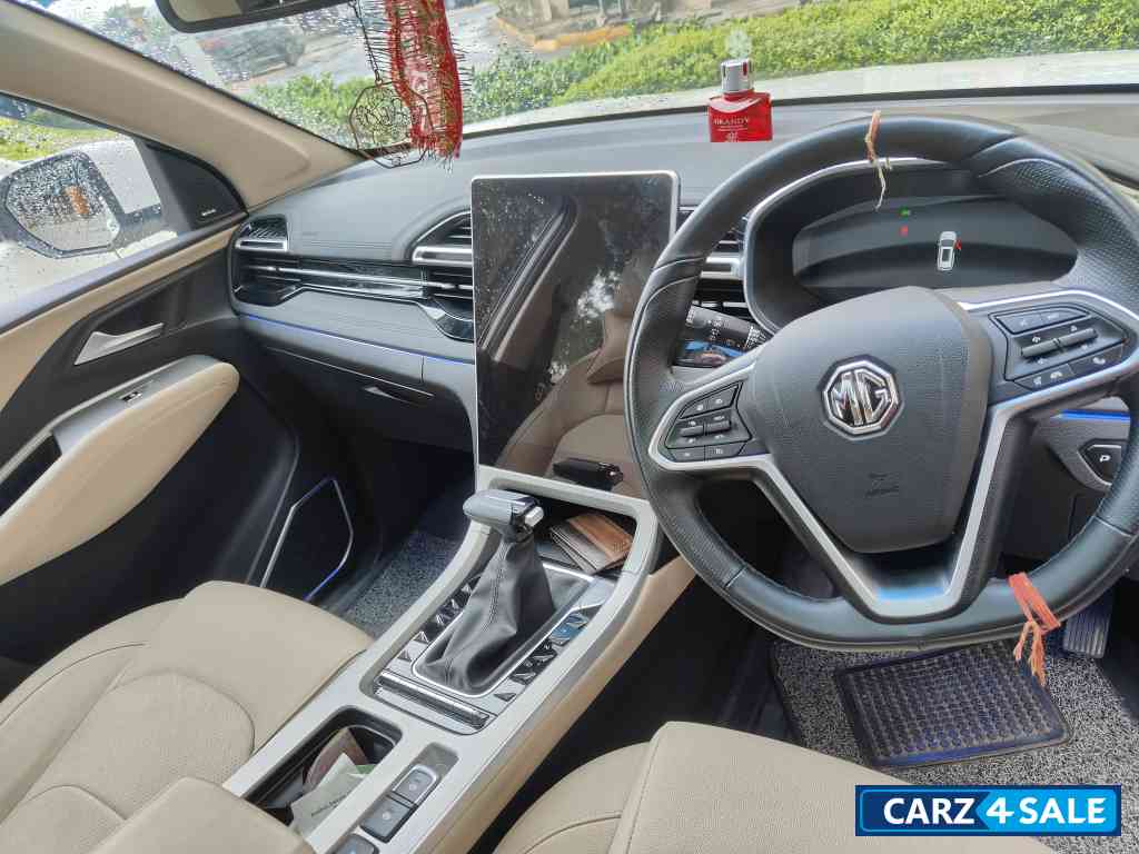 MG Hector Sharp Pro 1.5 turbo CVT