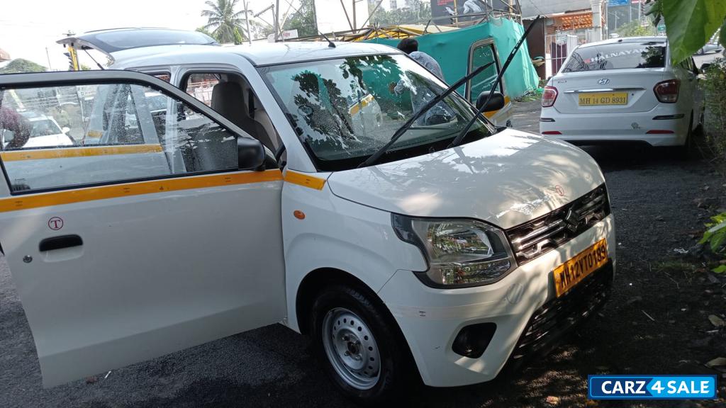 White Maruti Suzuki Wagon R Tour H3