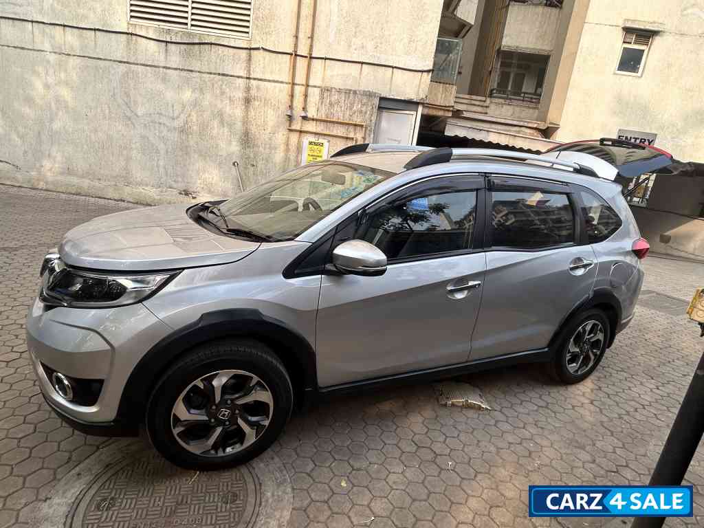 Silver Honda BR-V V cvt vtec