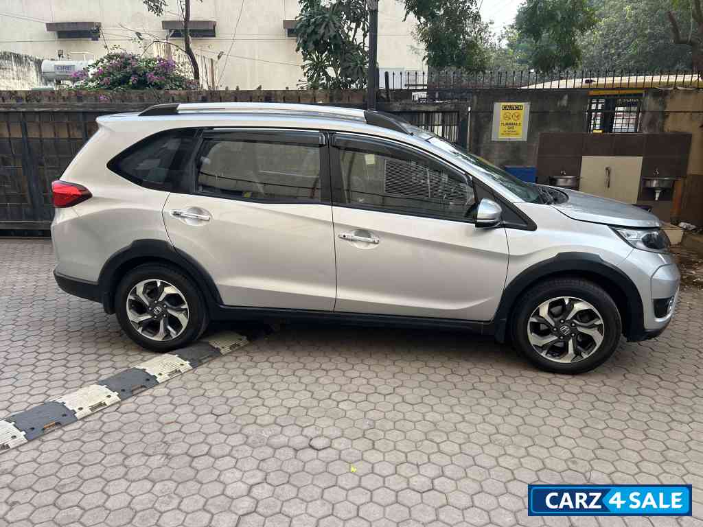 Silver Honda BR-V V cvt vtec