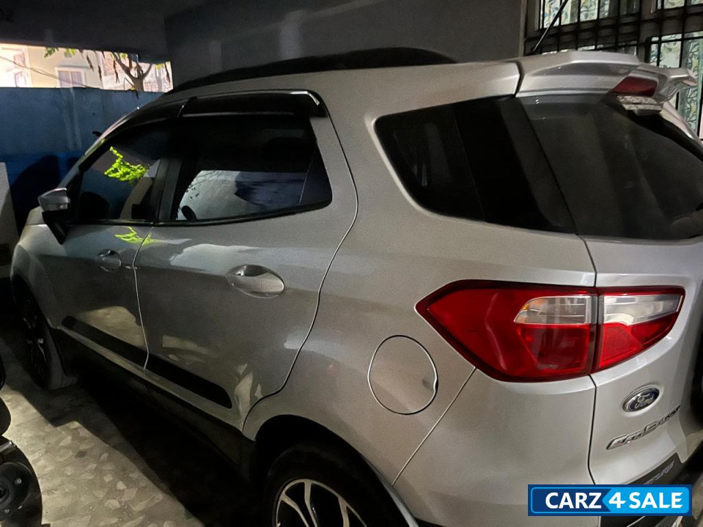 Moon Dust Silver Ford Ecosport Signature
