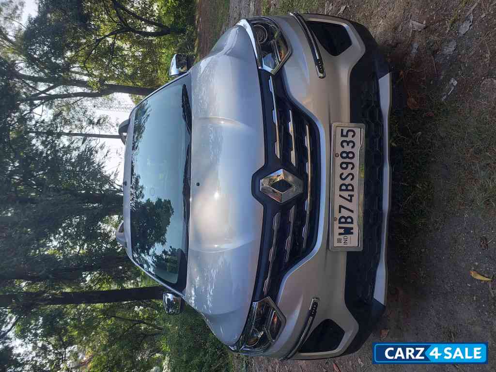 Moonlight Silver Renault Triber RXT PETROL MT 1.0L ECE