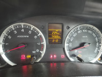 White Maruti Suzuki Swift VXI