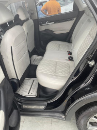 Aurora Black Pearl Kia Seltos HTX