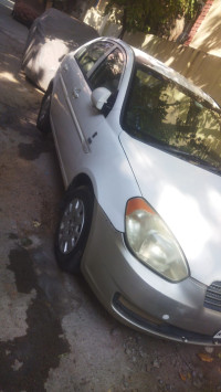White Hyundai Verna CRDI VGT