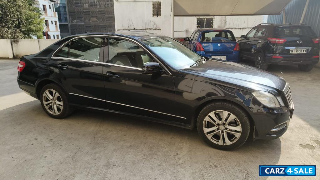 Black Mercedes-Benz E-Class E350 Avantgarde Black Mercedes-Benz E-Class E350 Avantgarde