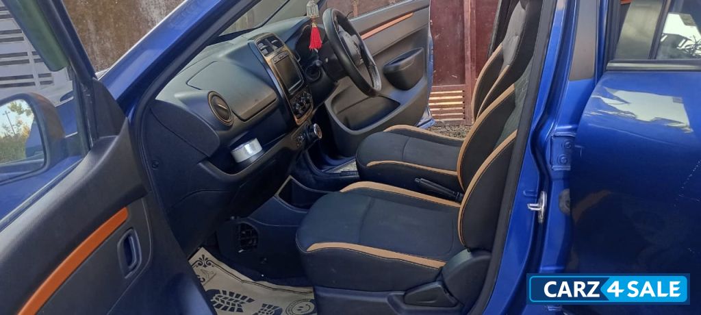 Cosmos Blue Renault Kwid climber 1.0 rxt automatic