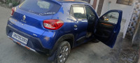 Cosmos Blue Renault Kwid climber 1.0 rxt automatic