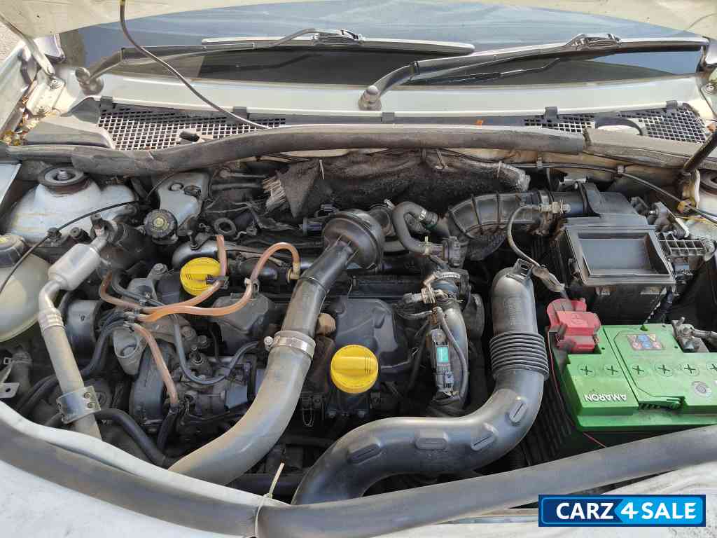 White Renault Duster 85PS RXL (Diesel) Type 2