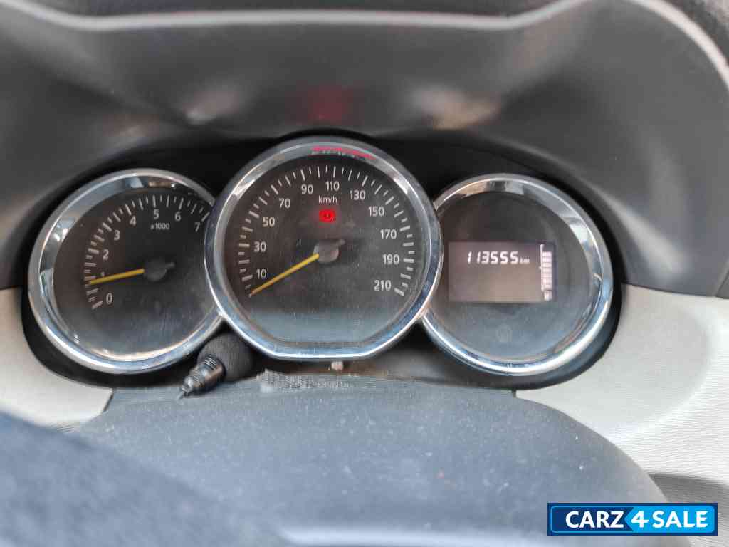 White Renault Duster 85PS RXL (Diesel) Type 2