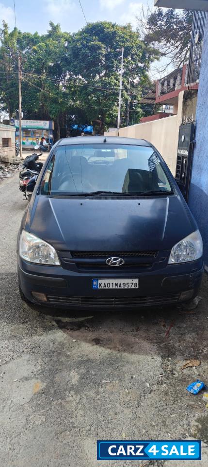 Blue Hyundai Getz 1.5