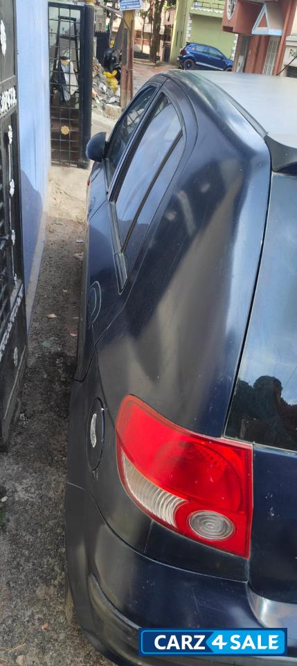 Blue Hyundai Getz 1.5