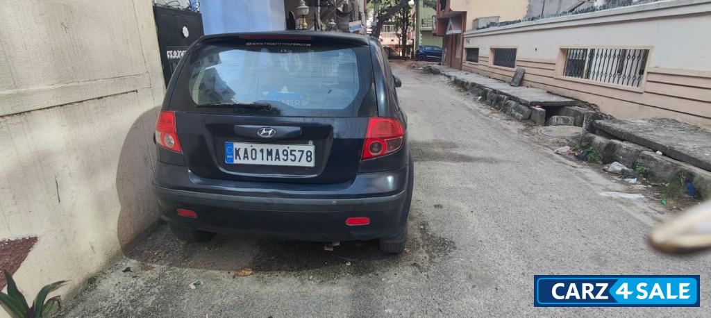 Blue Hyundai Getz 1.5