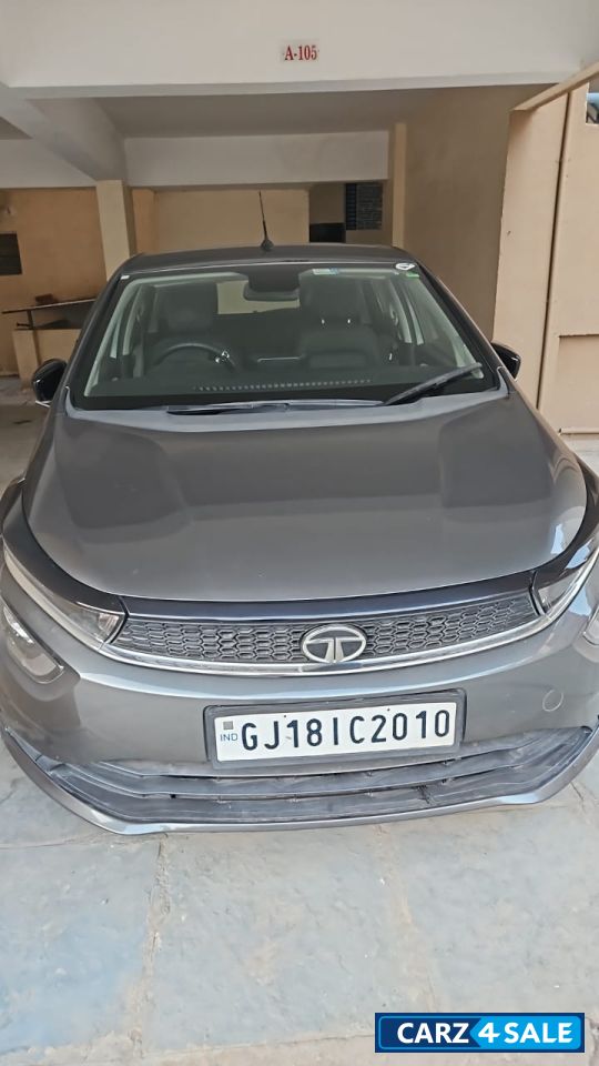 Tata Altroz Tata Altroz