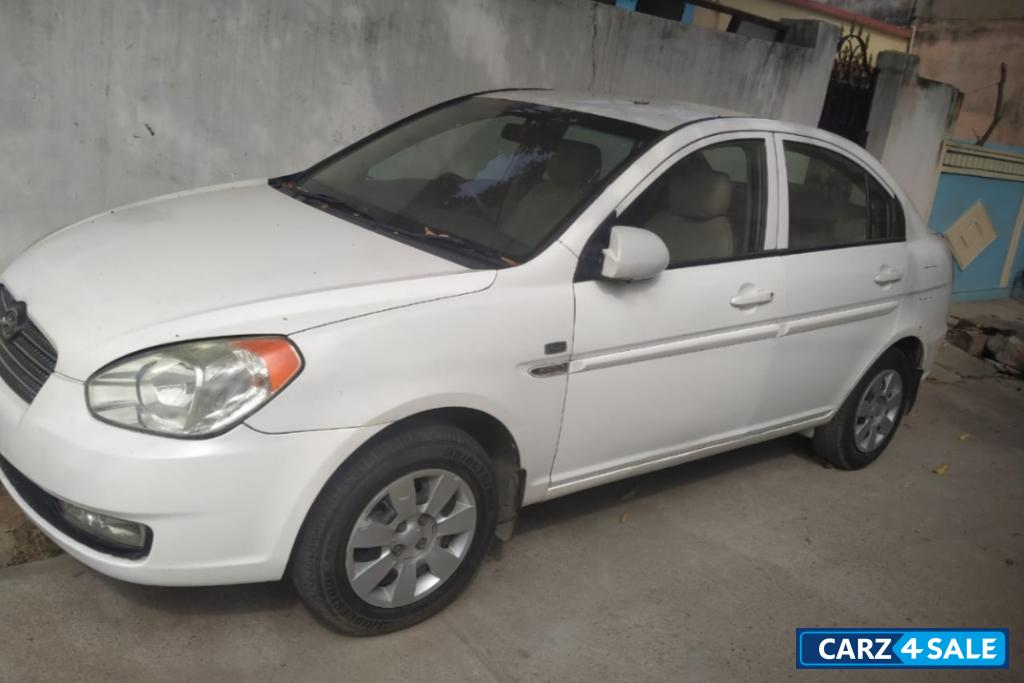 Hyundai Verna CRDI VGT BS III Hyundai Verna CRDI VGT BS III